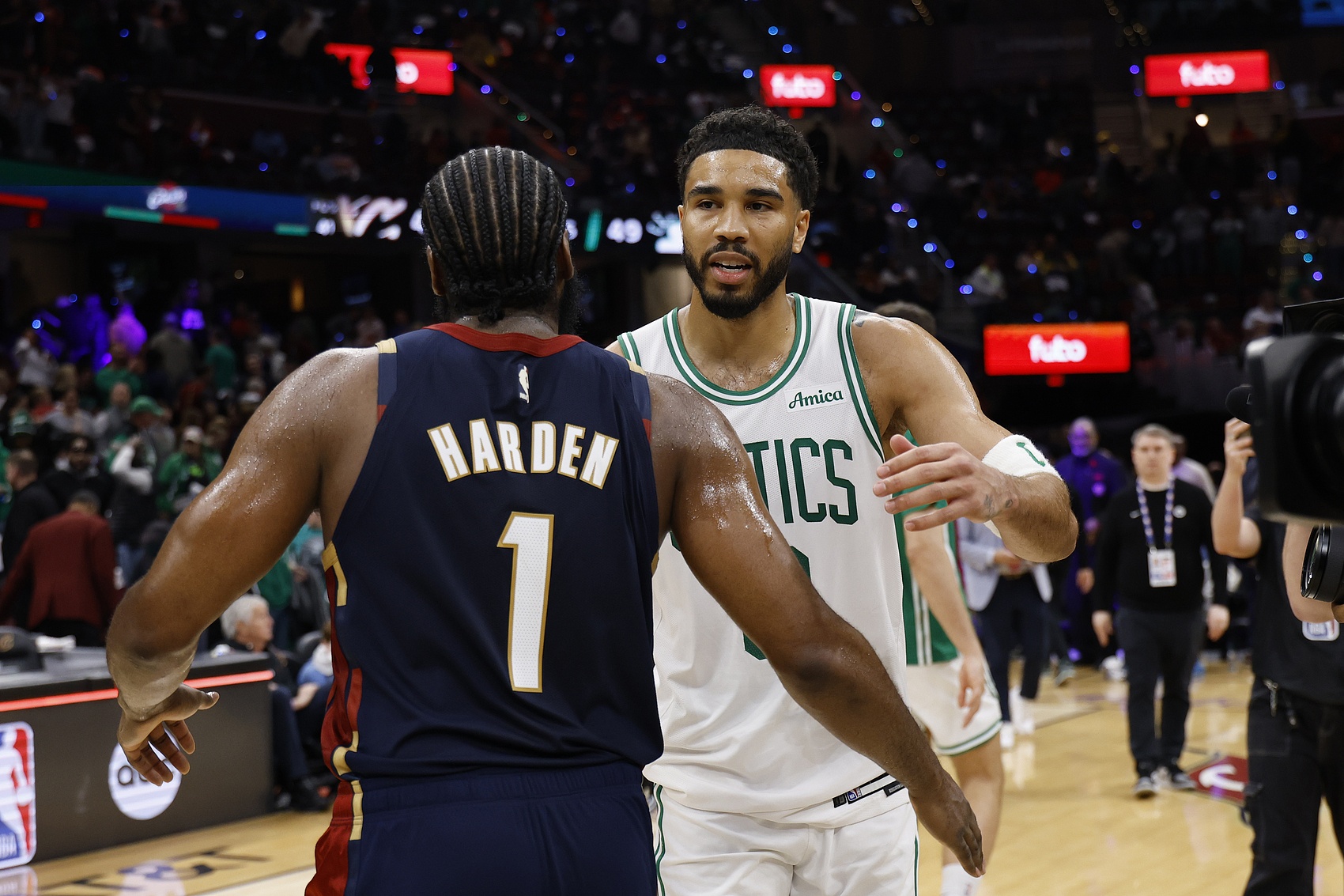 百度体育-东部2号种子争夺战白热化！凯尔特人领跑 尼克斯&amp;骑士紧随其后