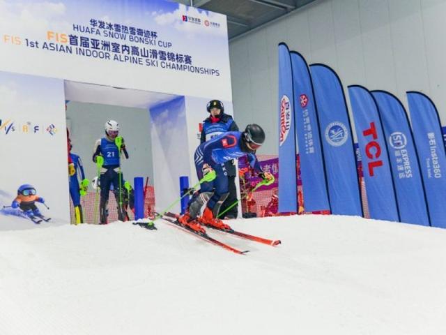 百度体育-30℃的冰雪对决:深圳何以拿下国际滑雪赛事首单?